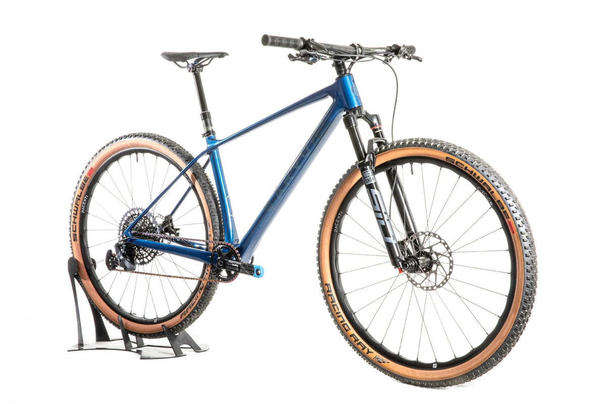 Arvow Hardtail Arvow Kasor 0.1 Carbon XC Mountain Bike