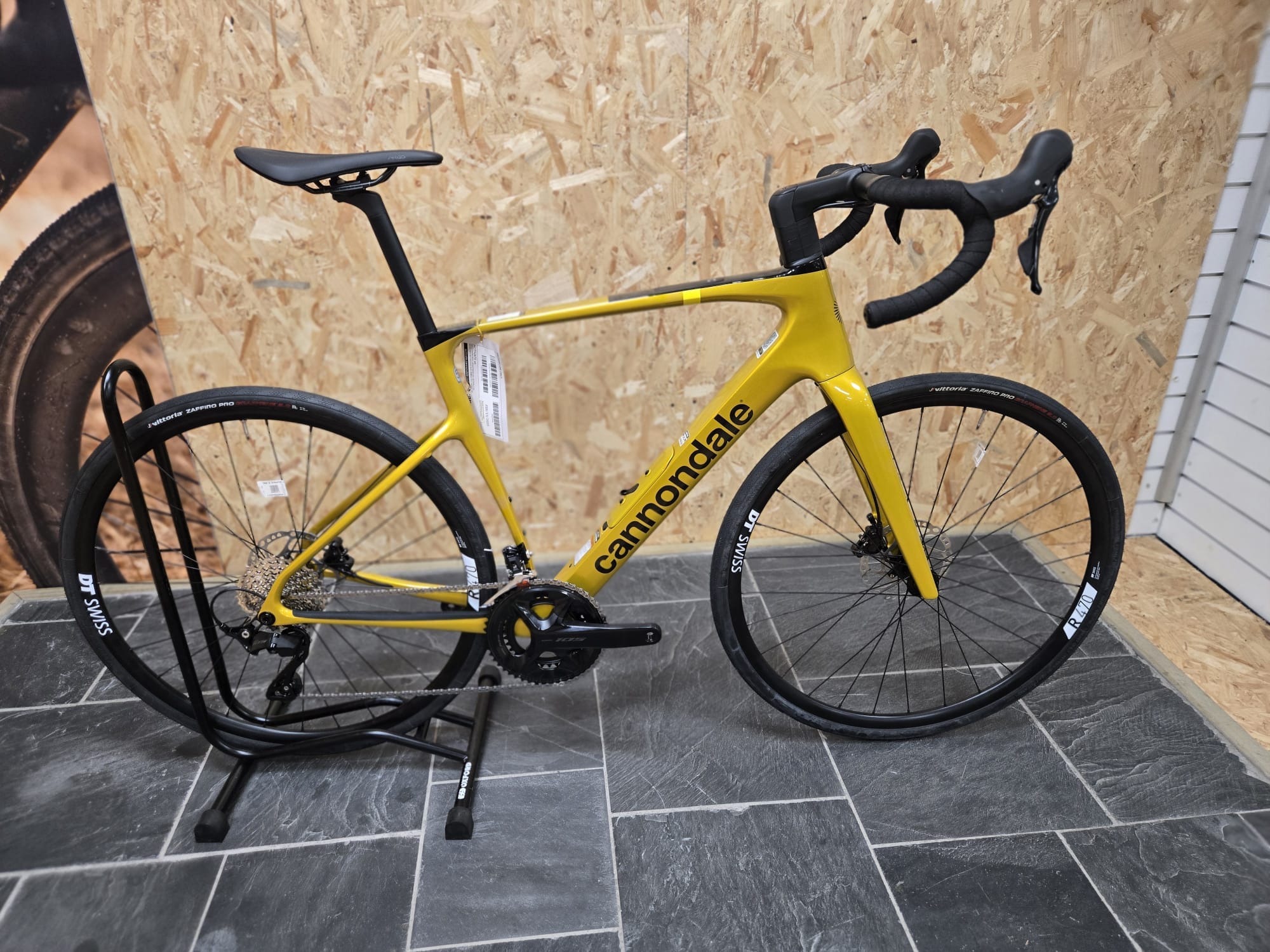 Cannondale Bicycles 56cm Cannondale Synapse Carbon 5 - Ex-Demo - 56cm Yellow