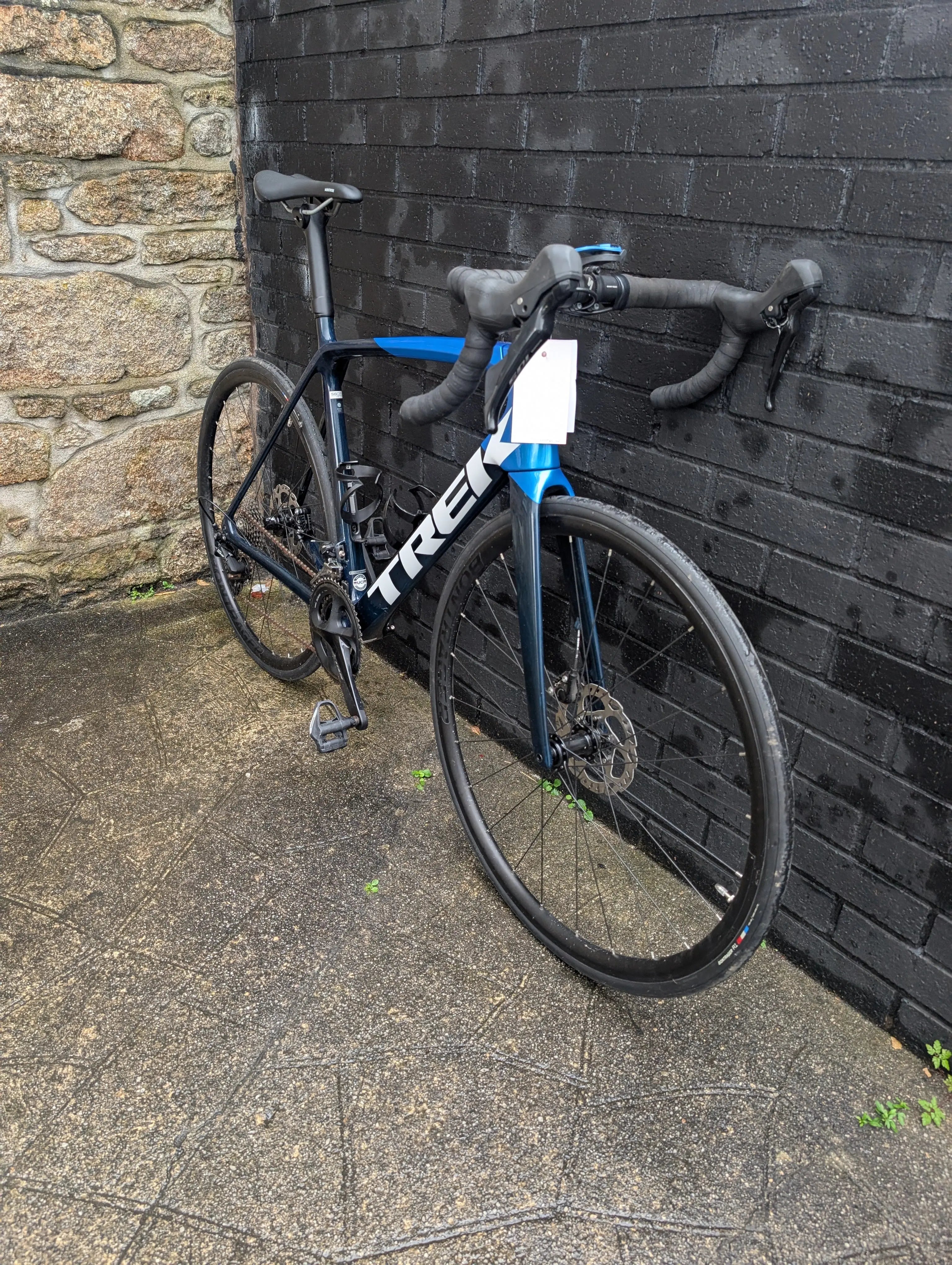 Preloved Trek Emonda SL Disc Brake 56cm Road Bike Saint Piran Service Course