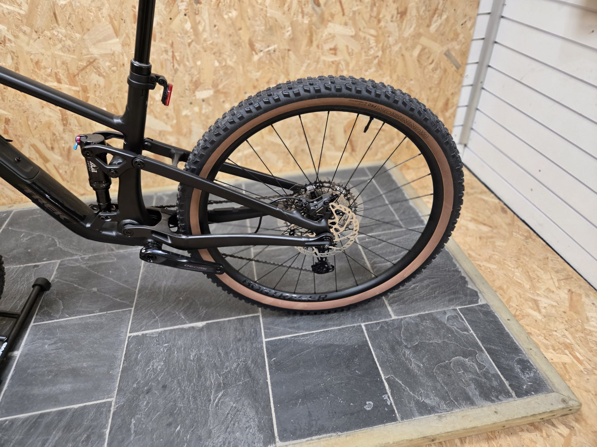 Trek Mountain Bikes M/L Trek Top Fuel 8 - Ex-Demo
